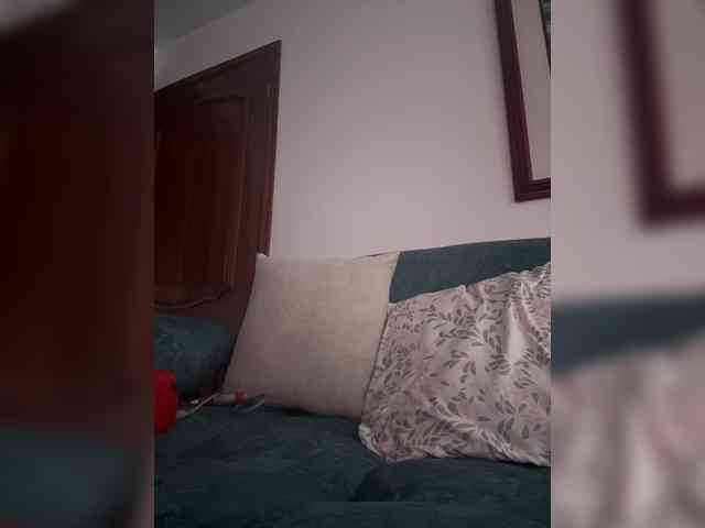 LucyRouse webcam