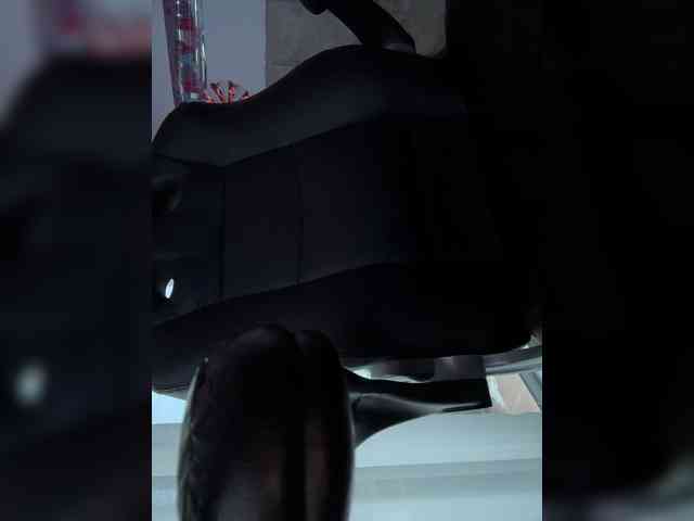 LucyRouse webcam