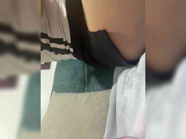 LucyRouse webcam