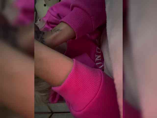 lucygirl- lucygirl-