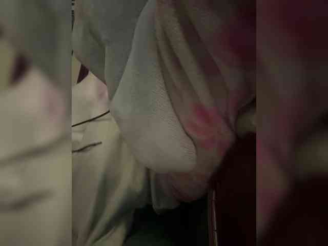 LucyRouse webcam