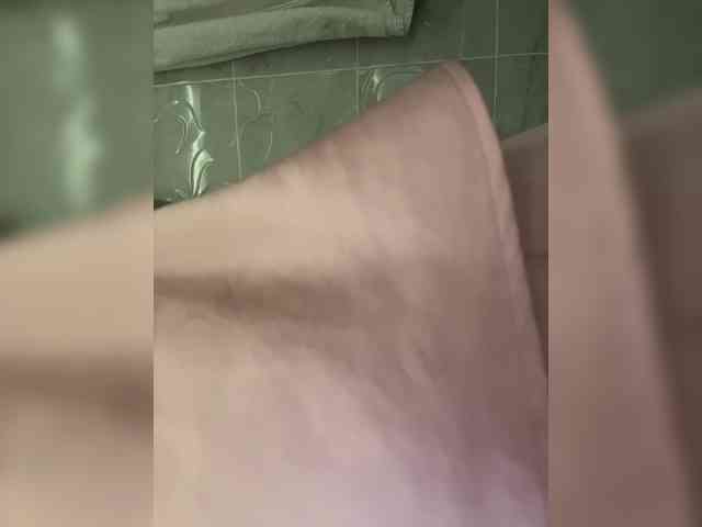 LucyRouse webcam