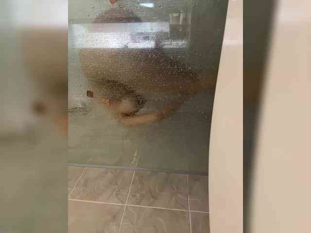 LucyRouse webcam