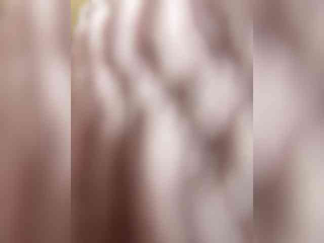 LucyRouse webcam