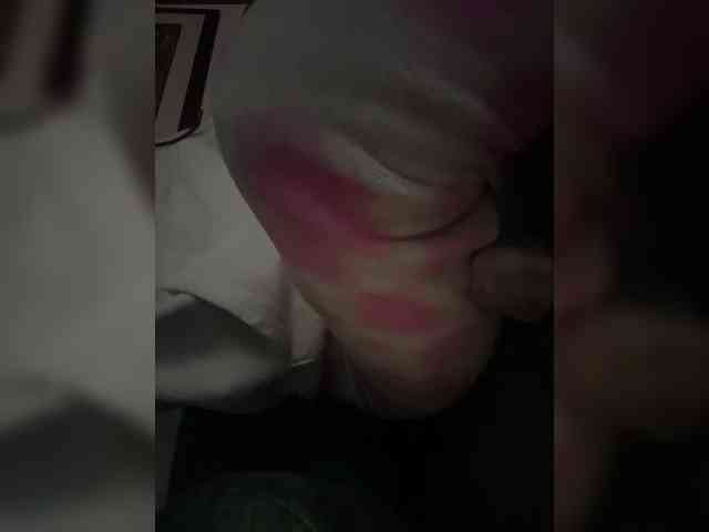 LucyRouse webcam