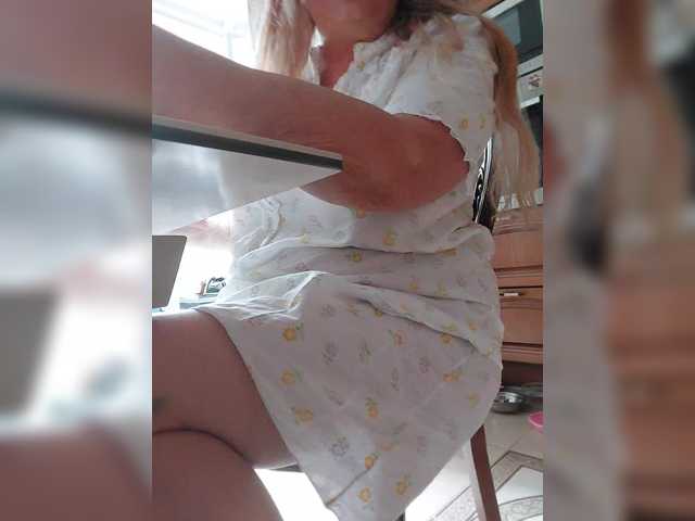 Marionaa live webcam show