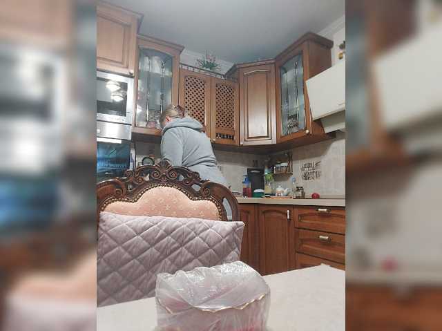 MonaMonako live cam preview