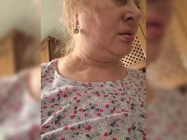 Marionaa live webcam show