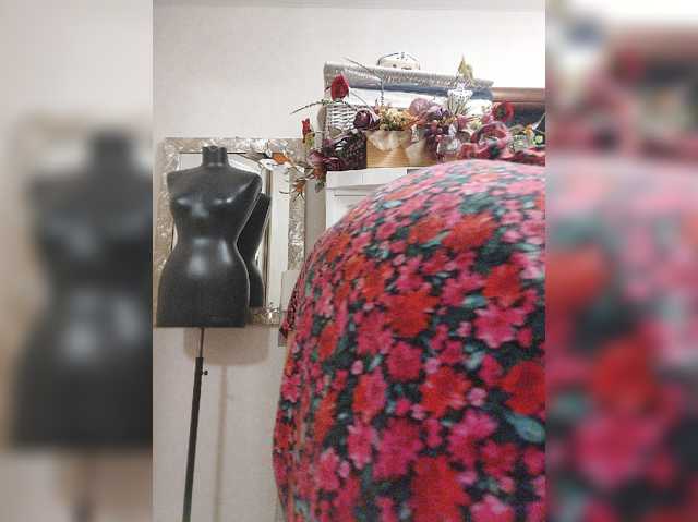 MonaMonako live cam preview