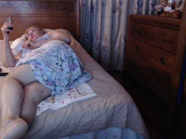 MonaMonako live webcam show