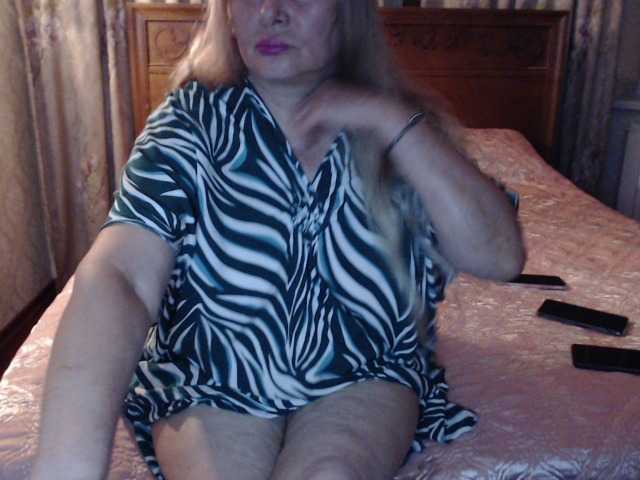 Marionaa live webcam show