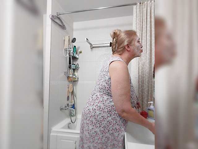 Marionaa live webcam show