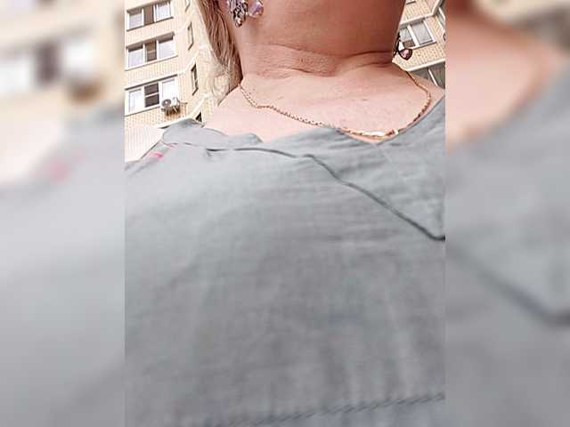 Marionaa live webcam show