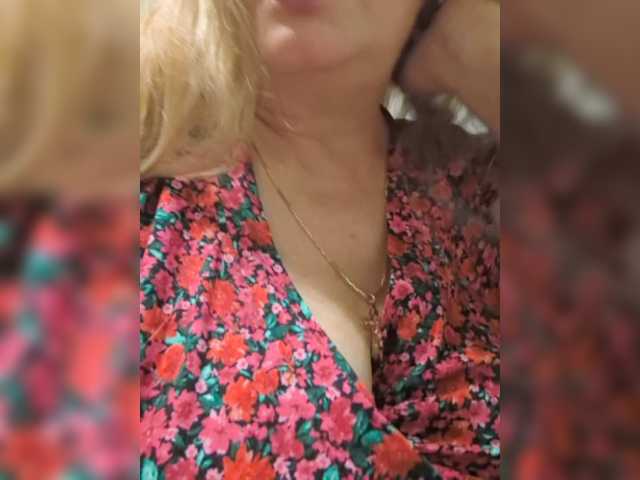Marionaa live cam on BongaCams