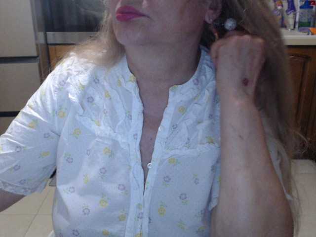 Marionaa live webcam show