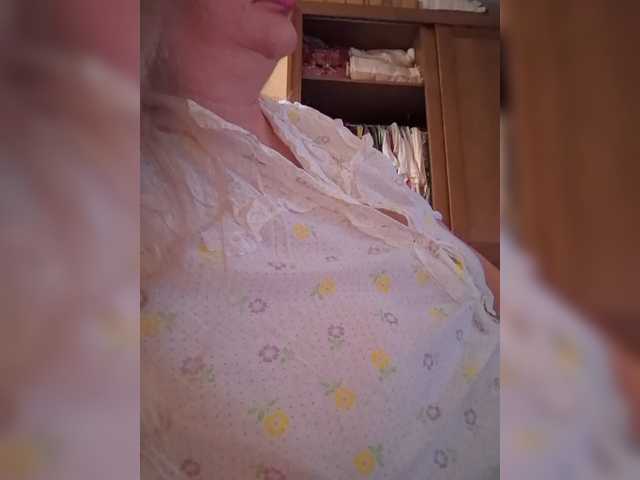Marionaa live webcam show