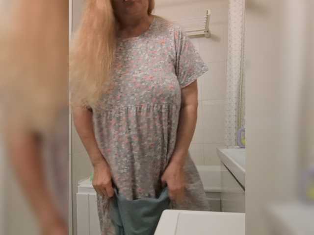 MonaMonako live cam preview