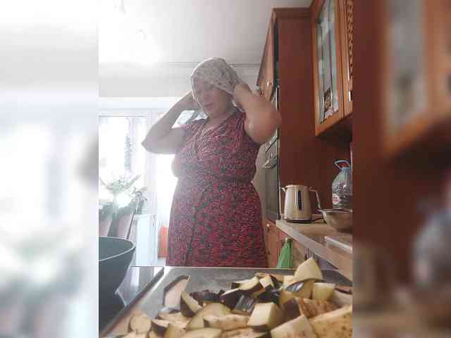 Marionaa live female cam on bongacams
