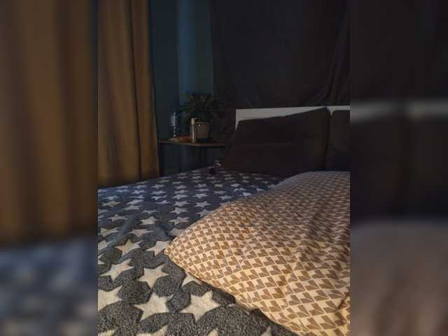Tanysha-1 live cam on BongaCams