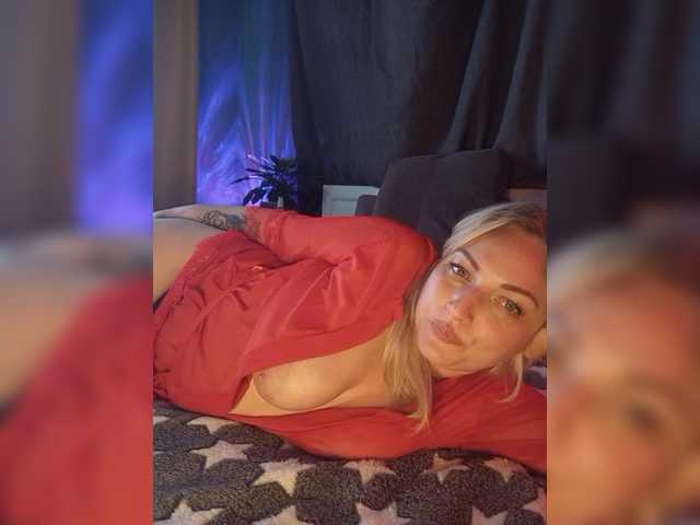 Tanysha-1 live cam on BongaCams