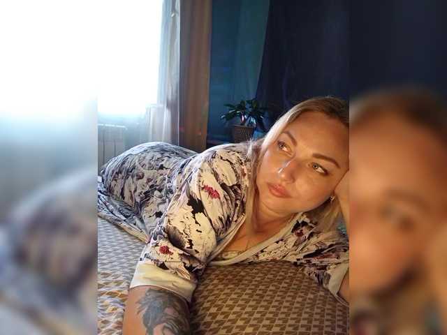 Tanysha-1 Cam en directo en BongaCams