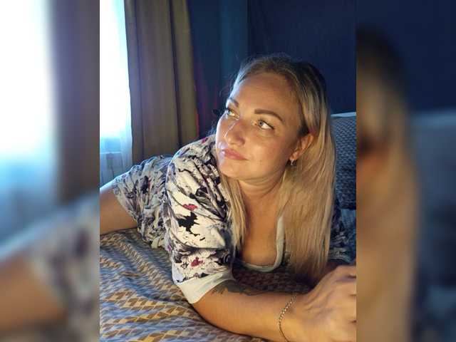 Tanysha-1 live webcam show