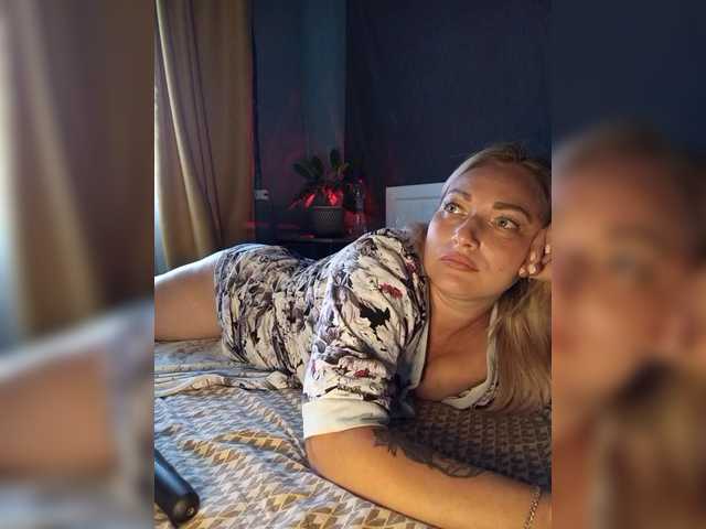 Tanysha-1 live webcam show