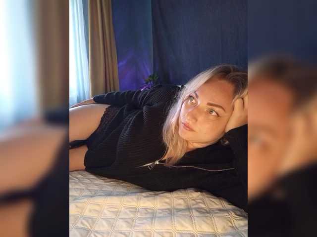 Tanysha-1 live cam on BongaCams