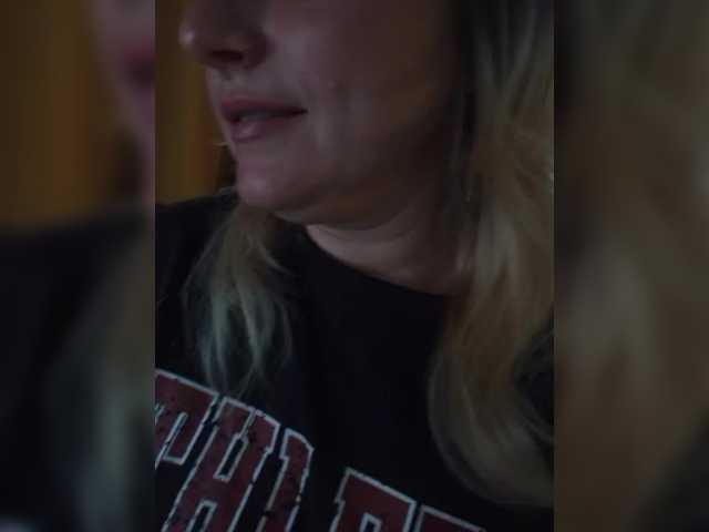 Tanysha-1 live cam on BongaCams