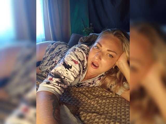 Tanysha-1 live webcam show