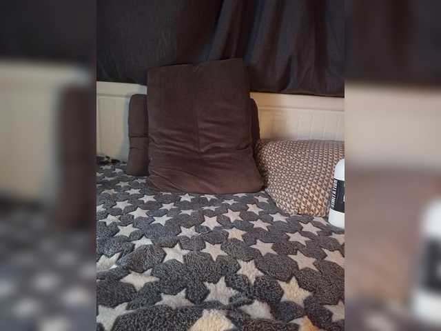 Tanysha-1 live cam on BongaCams