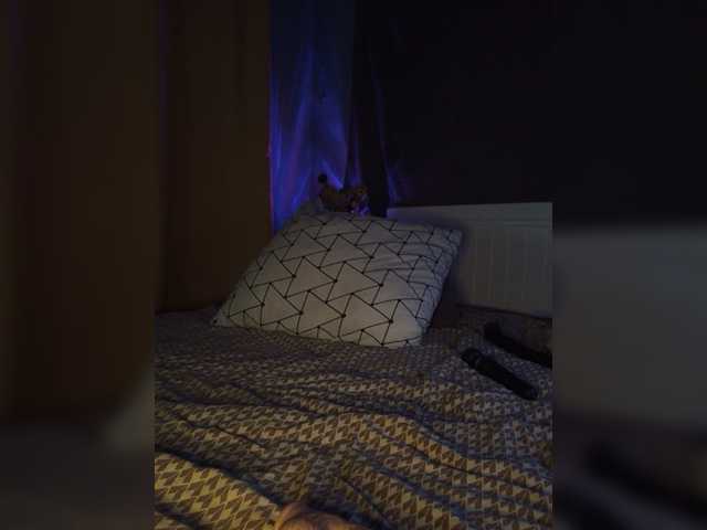 Tanysha-1 live cam on BongaCams