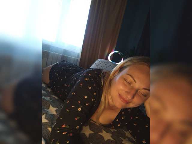 Tanysha-1 live cam