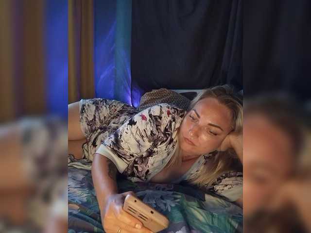 Tanysha-1 live cam on UnifiedCams
