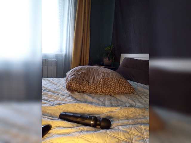 Tanysha-1 live cam on BongaCams
