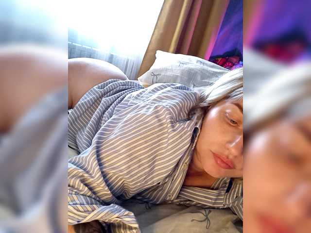 Tanysha-1, en directo ahora en BongaCams