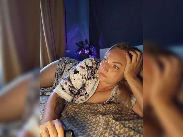 Tanysha-1 live webcam show
