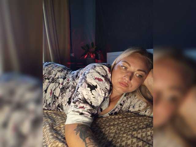 Tanysha-1 live webcam show