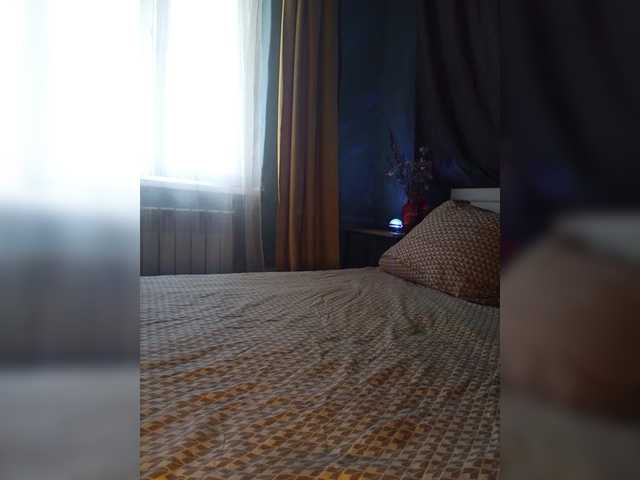 Tanysha-1 live cam on BongaCams