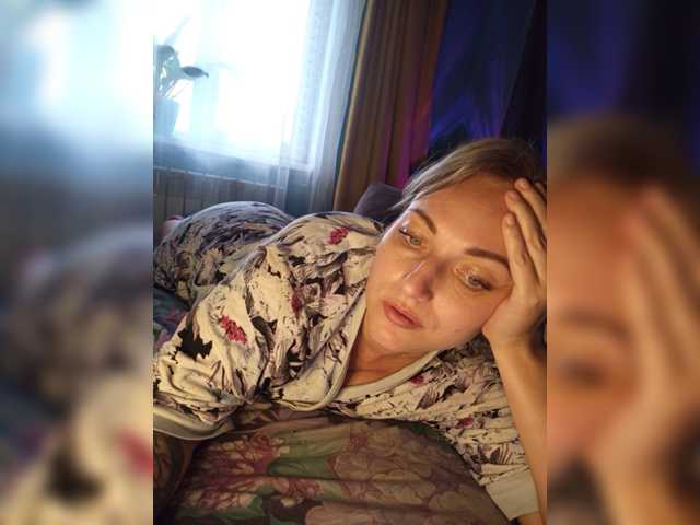 Tanysha-1 live cam on BongaCams