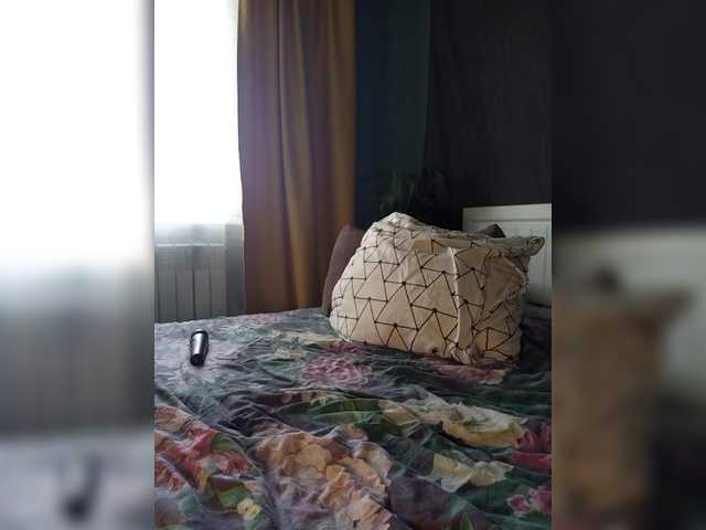 Tanysha-1 live cam on BongaCams