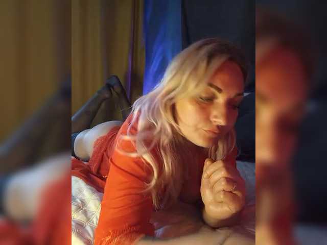Tanysha-1 live cam on BongaCams