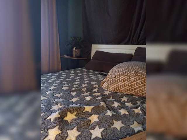 Tanysha-1 live cam on BongaCams