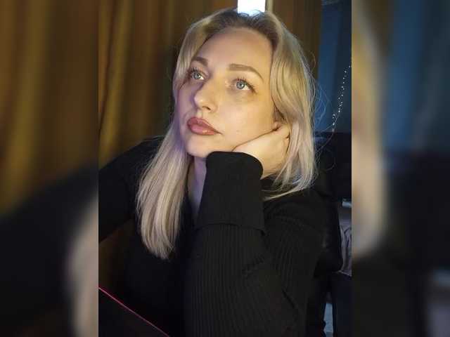 Tanysha-1's BongaCams show and profile