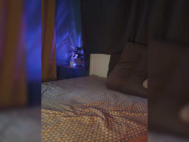 Tanysha-1 live cam on BongaCams