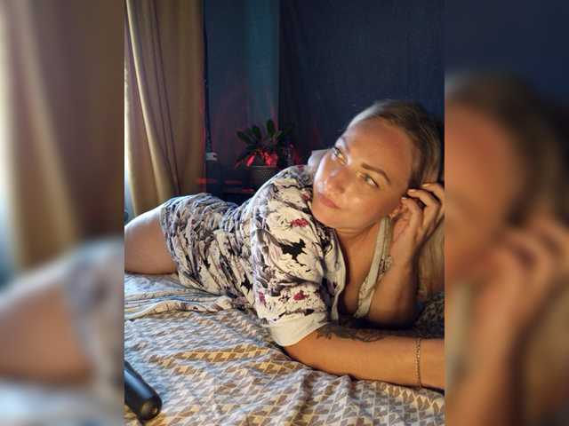 Tanysha-1 live webcam show