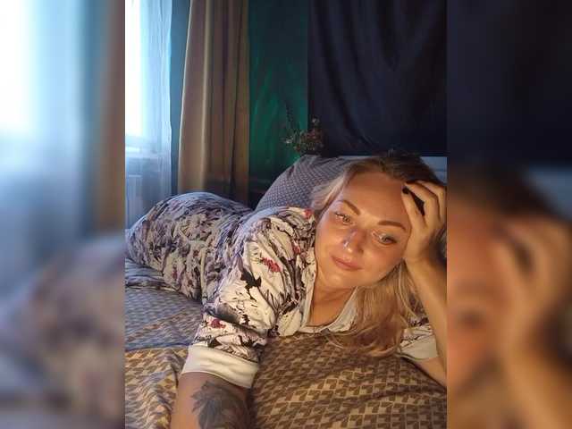 Tanysha-1 live webcam show