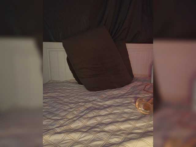 Tanysha-1 live cam on BongaCams