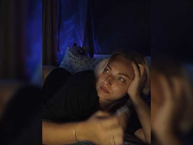 Tanysha-1 live cam on BongaCams