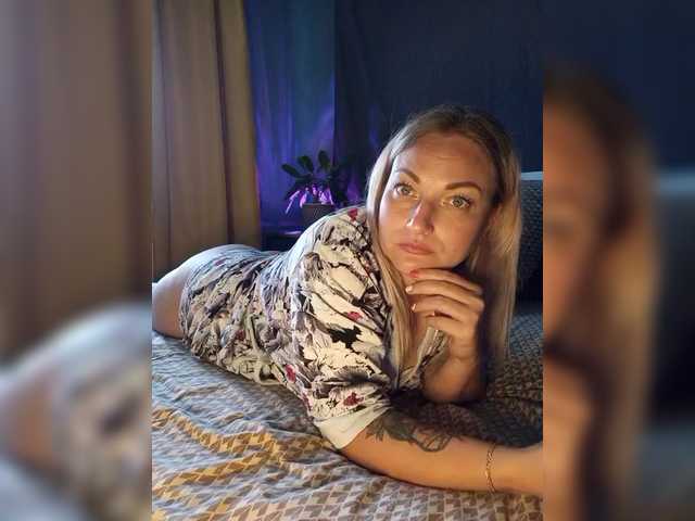 Tanysha-1 live webcam show